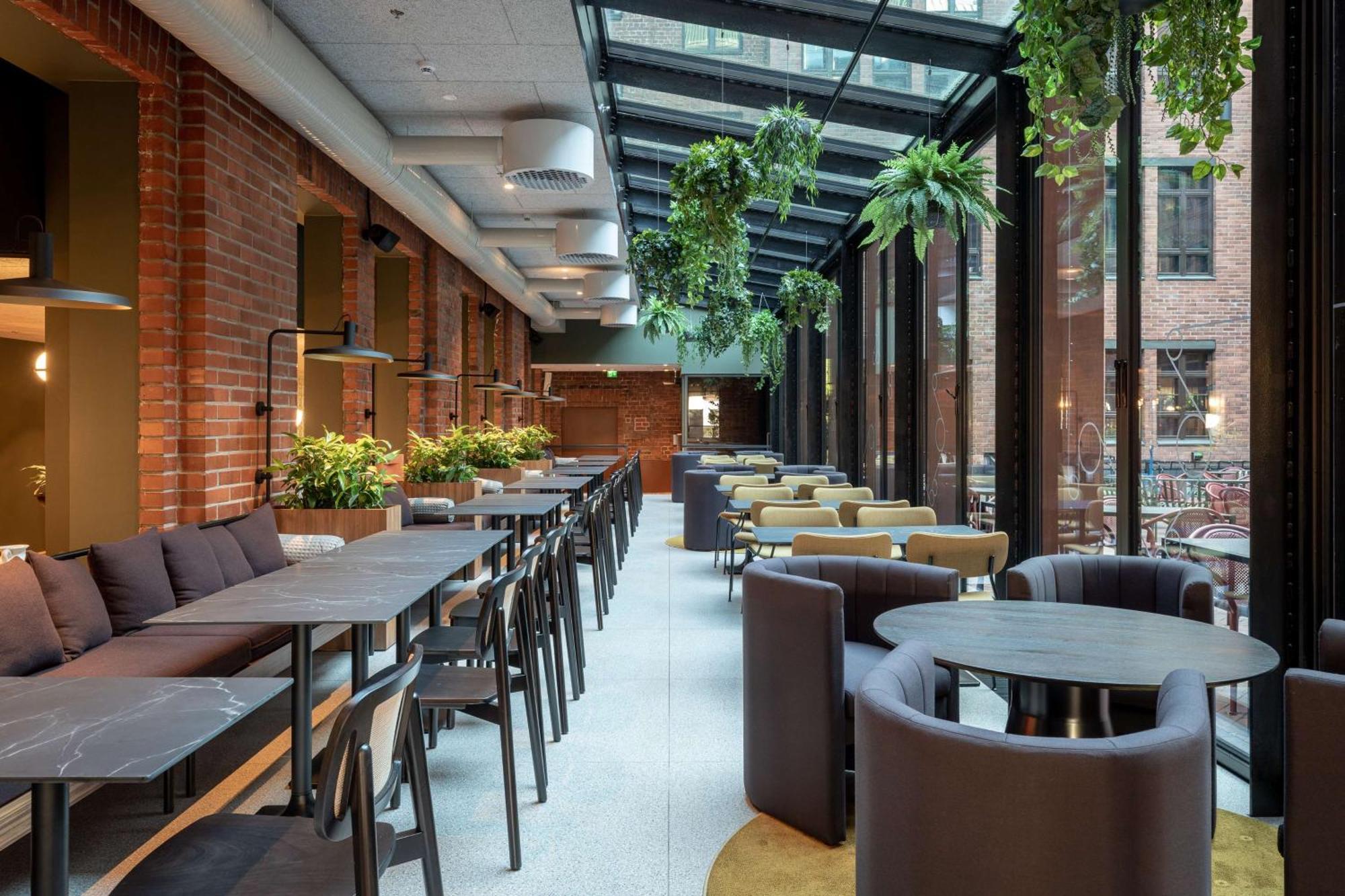 Scandic Helsinki Hub Экстерьер фото