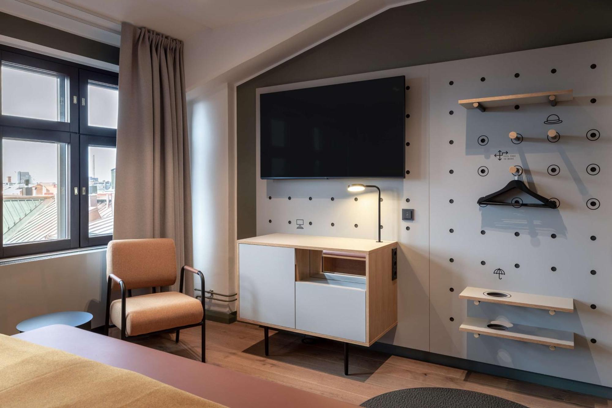 Scandic Helsinki Hub Экстерьер фото